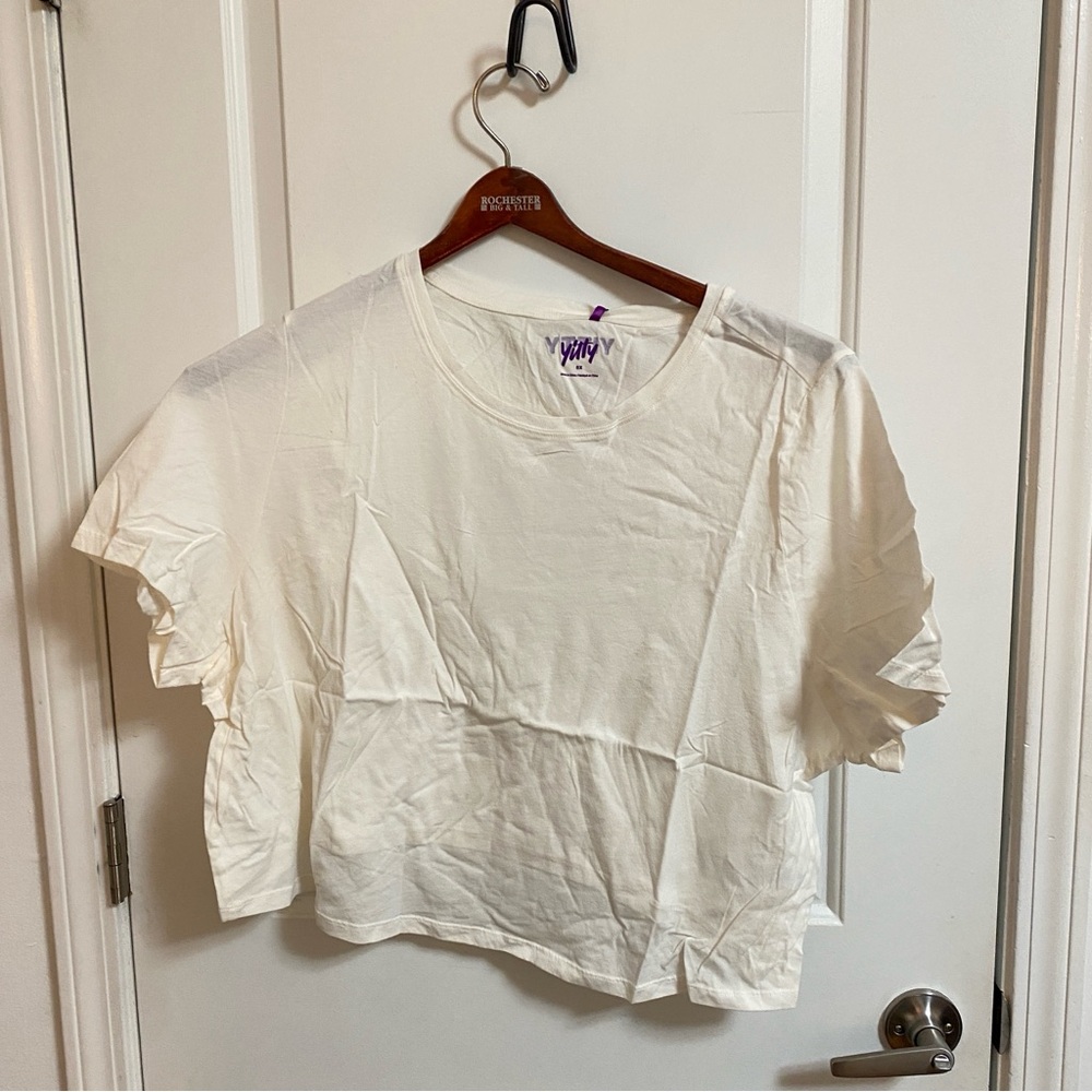 NWT YITTY Plus size 5x  women's white Tshirt